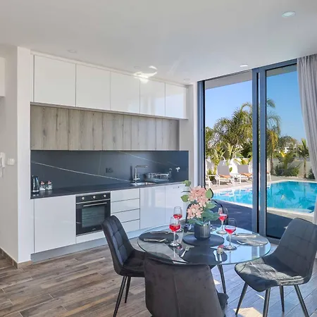 Almaria Alm28 Βίλα *